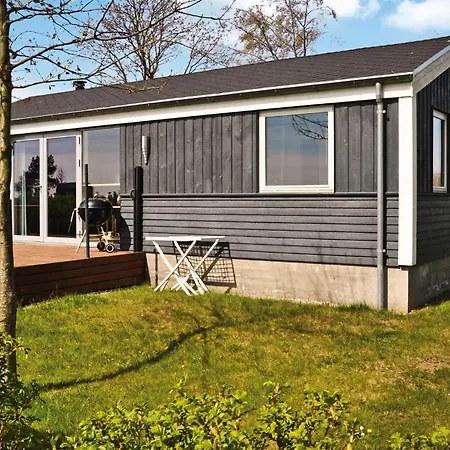 Prázdninový dům Two-bedroom In *